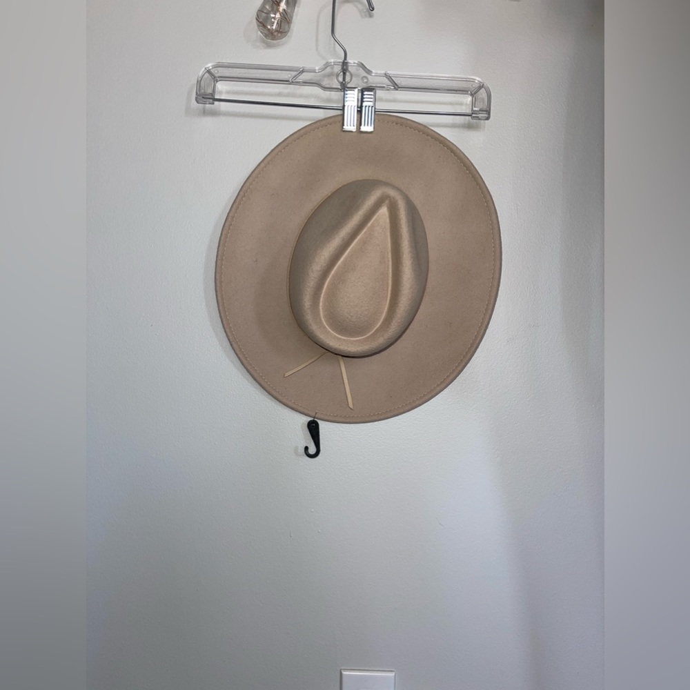 HAT OS NWT